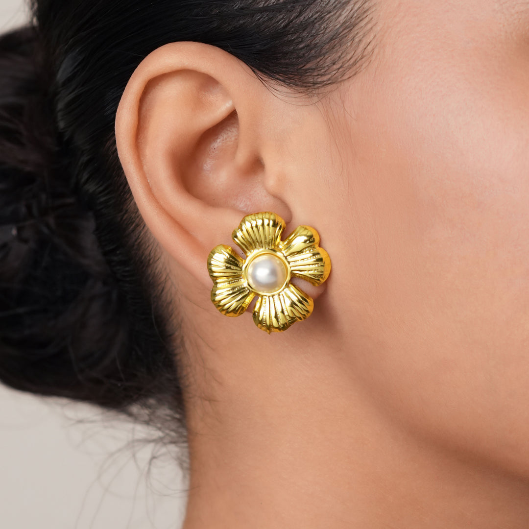 Pearl Flora Earrings
