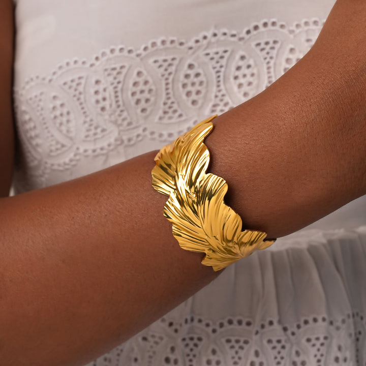 Daphne Leaf Cuff