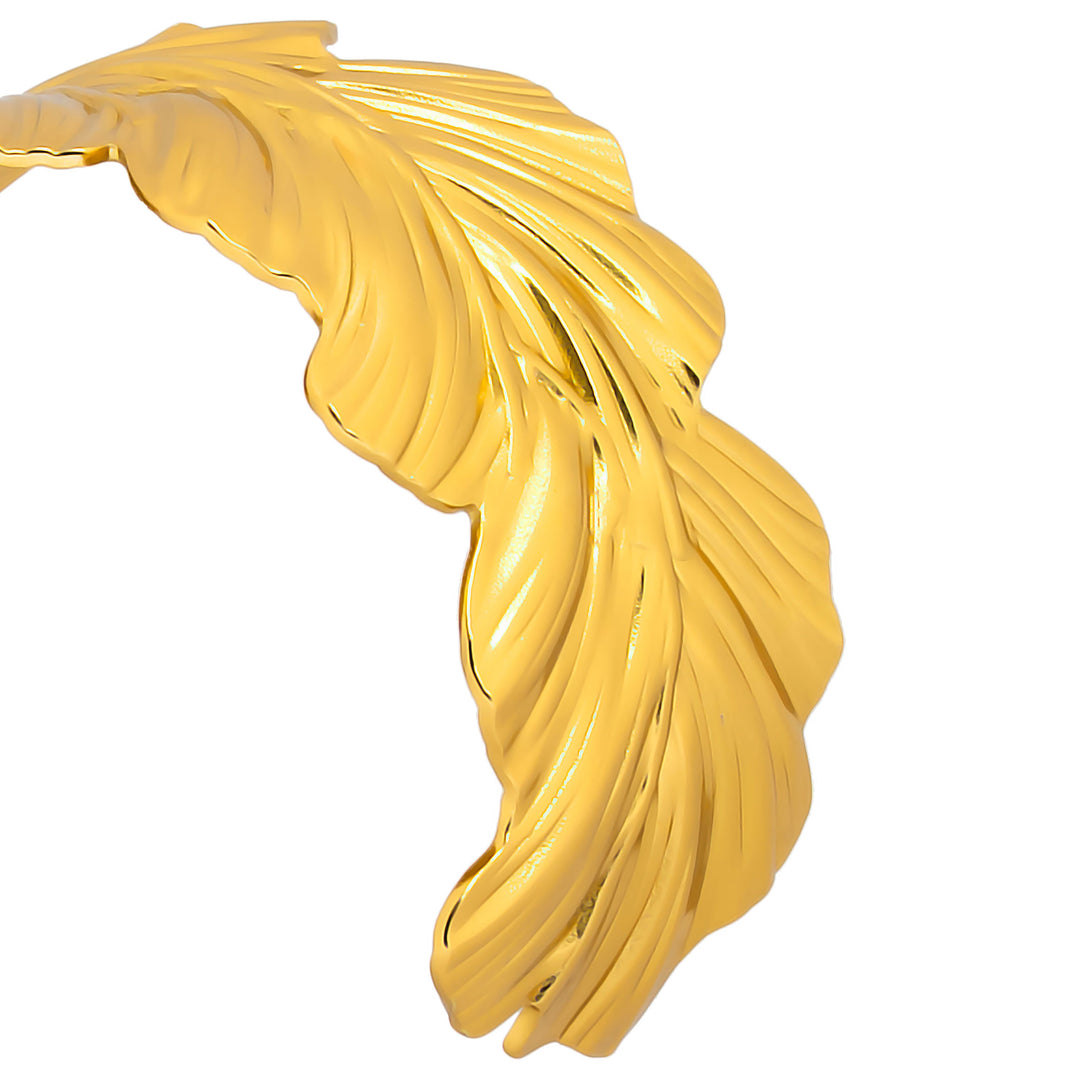 Daphne Leaf Cuff